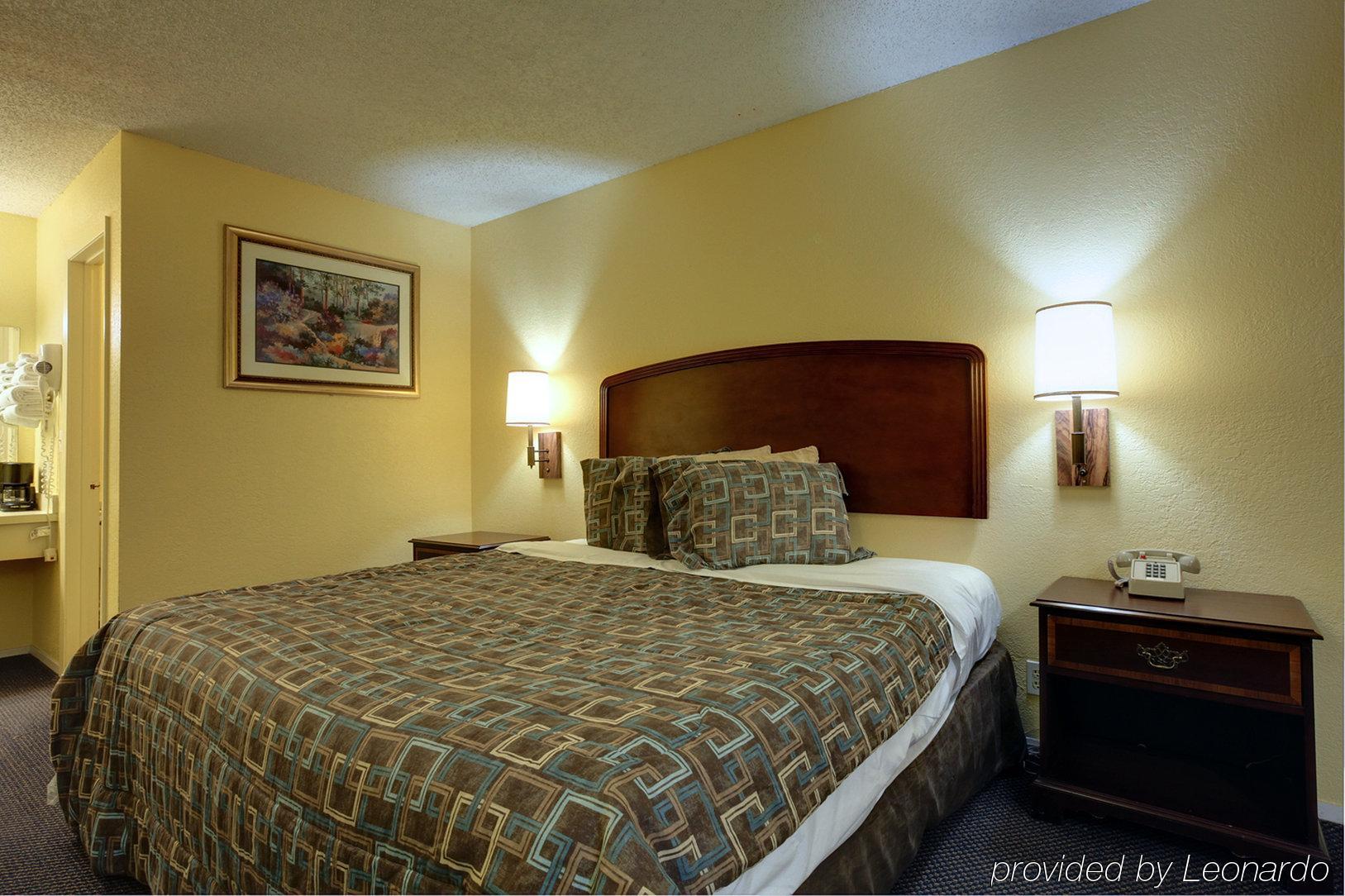 Americas Best Value Inn Comanche Экстерьер фото